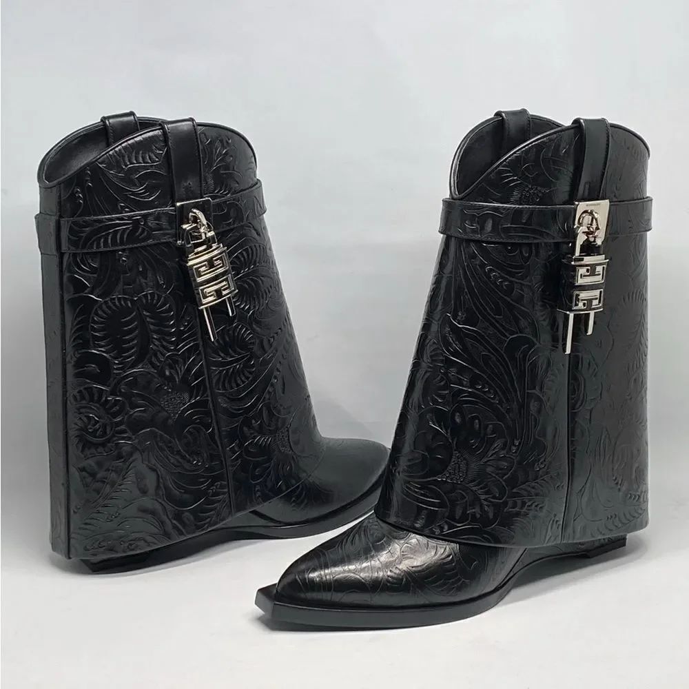 Givenchy Shark Lock Cowboy Ankle Boots In Western Leather size 39